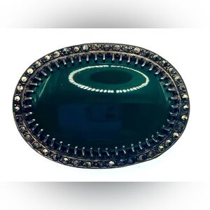 Vintage Silver Tone Oval Brooch Pin Green Stone Faceted Hematite Crystal Accents